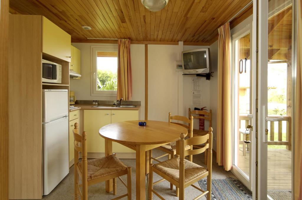 Hotel Domaine Du Roi Kysmar Villandraut Habitación foto