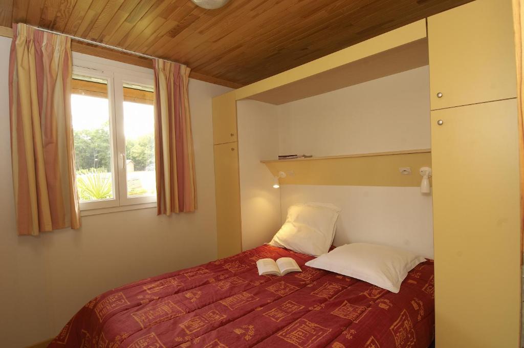 Hotel Domaine Du Roi Kysmar Villandraut Habitación foto